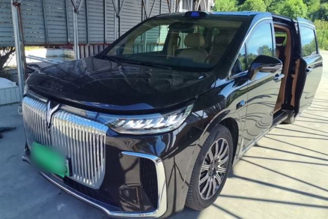 Used VOYAH Dream 2025 EV Four-Wheel-Drive Flagship Qiankun Version