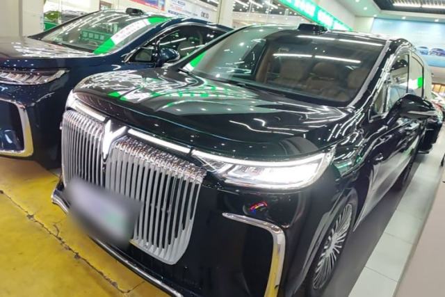 Used VOYAH Dream 2025 PHEV Four-Wheel Drive Prestige Qiankun Edition