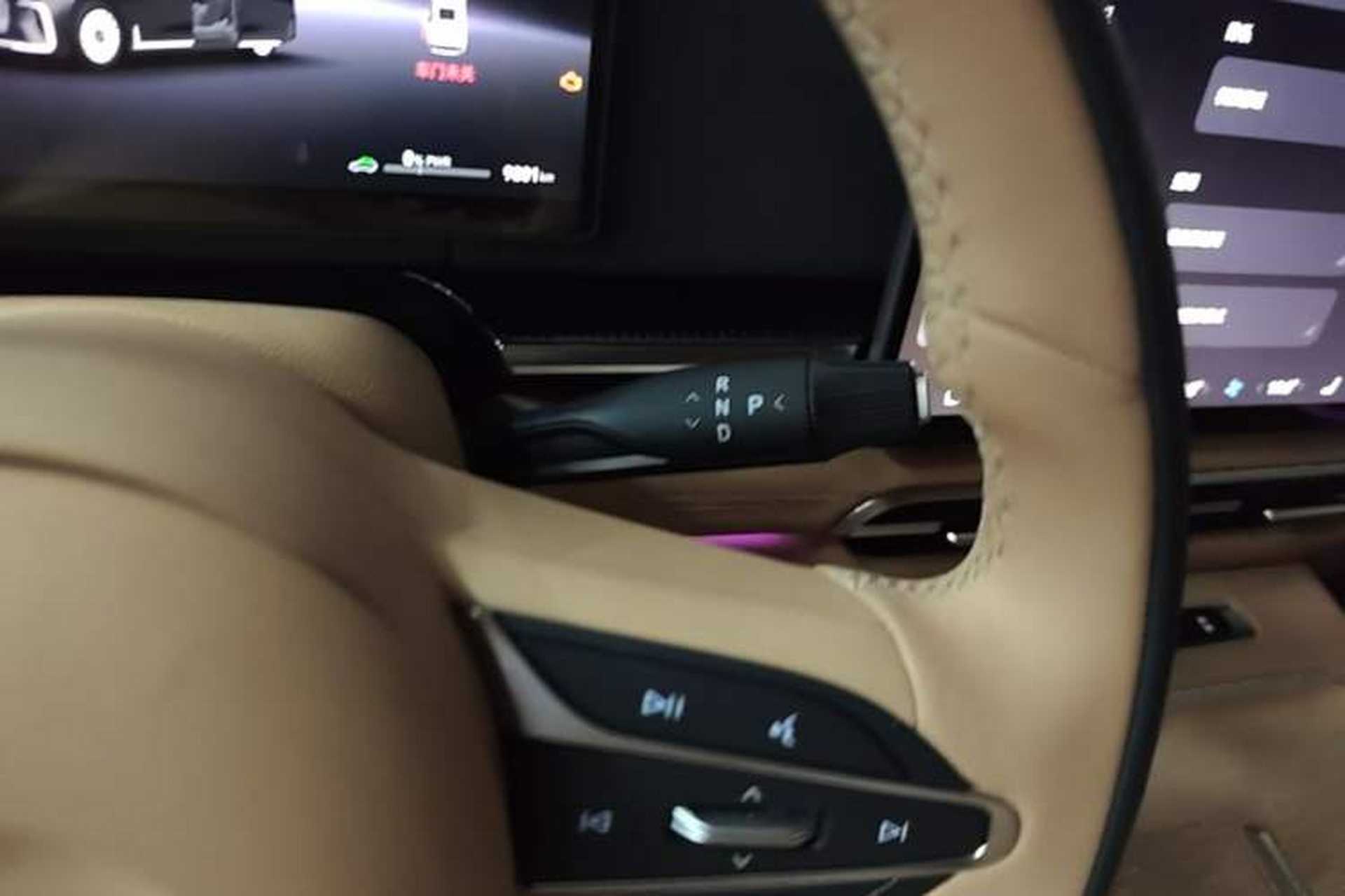 Used VOYAH Dream 2025 PHEV Four-Wheel Drive Prestige Qiankun Edition Gear Lever