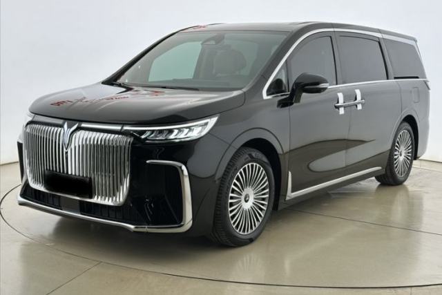 Used VOYAH Dream 2025 PHEV Four-Wheel Drive Excellence Kunpeng Edition