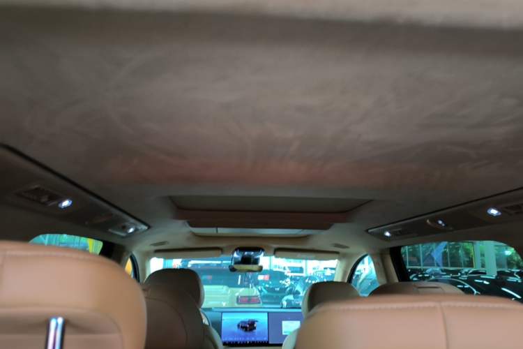 Used VOYAH Dream 2025 PHEV Four-Wheel-Drive Flagship Kunpeng Edition Headliner
