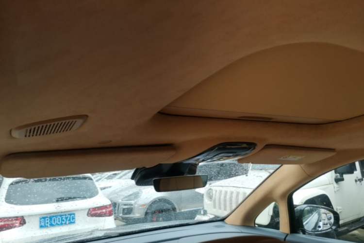 Used VOYAH Dream 2025 PHEV Four-Wheel Drive Prestige Qiankun Edition Headliner