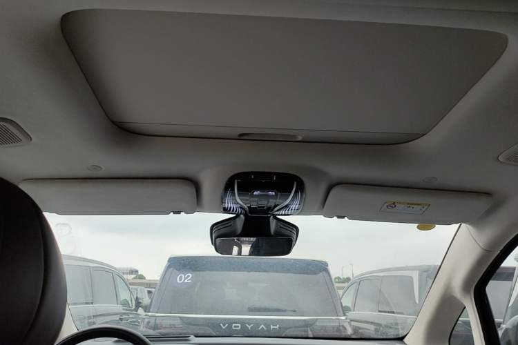 Used VOYAH Dream 2025 PHEV Four-Wheel-Drive Flagship Version – Qiankun Edition Headliner