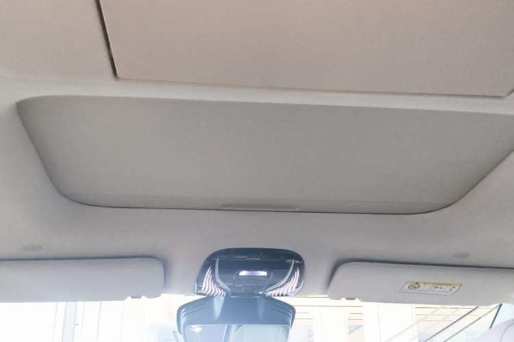 Used VOYAH Dream 2025 PHEV Four-Wheel-Drive Flagship Version – Qiankun Edition Headliner