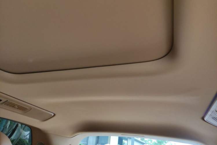 Used VOYAH Dream 2025 PHEV Four-Wheel Drive Excellence Qiankun Edition Headliner