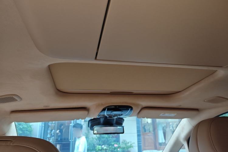 Used VOYAH Dream 2025 PHEV Four-Wheel Drive Prestige Qiankun Edition Headliner