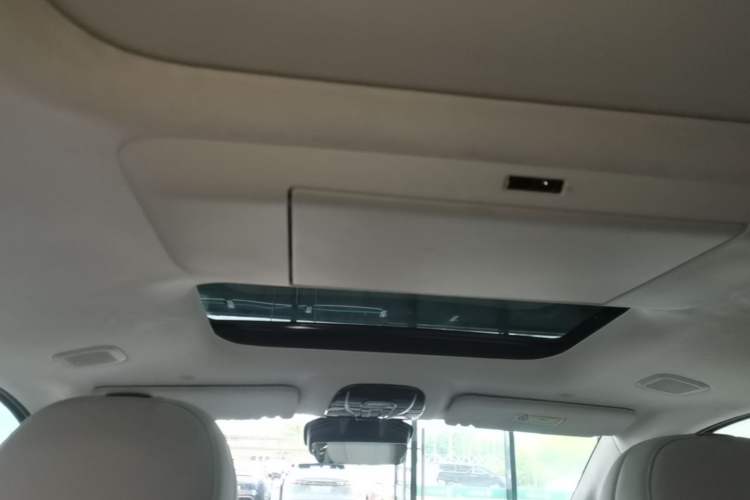 Used VOYAH Dream 2025 PHEV Four-Wheel Drive Prestige Qiankun Edition Headliner