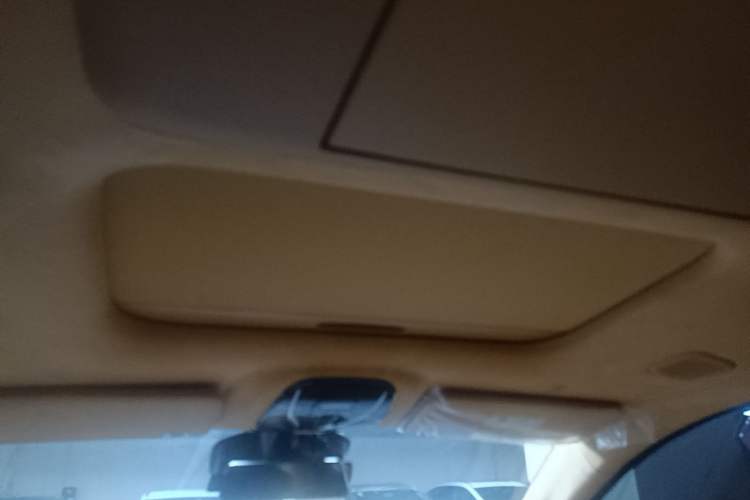 Used VOYAH Dream 2025 EV Four-Wheel Drive Prestige Qiankun Edition Headliner