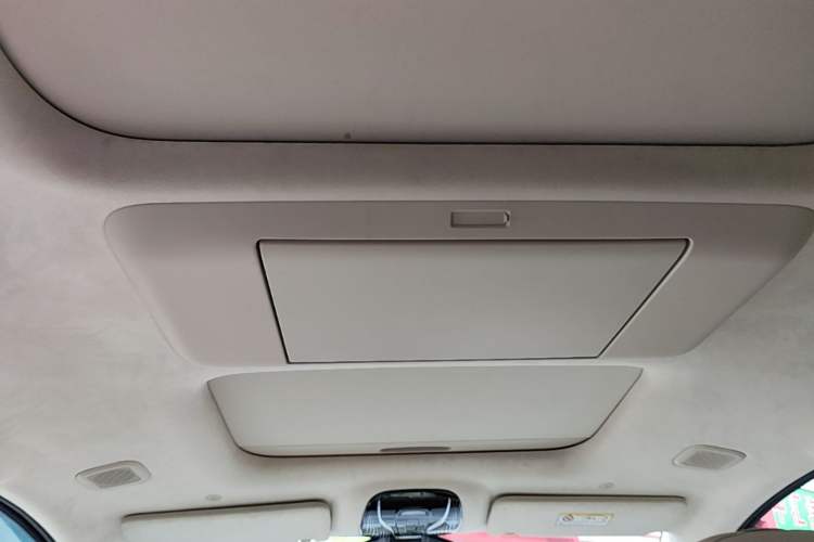 Used VOYAH Dream 2025 PHEV Four-Wheel-Drive Flagship Version – Qiankun Edition Headliner