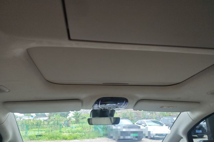 Used VOYAH Dream 2025 PHEV Four-Wheel-Drive Flagship Kunpeng Edition Headliner