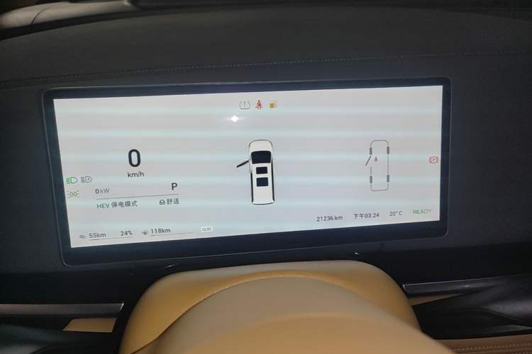 Used VOYAH Dream 2025 PHEV Four-Wheel-Drive Flagship Kunpeng Edition Instrument Cluster