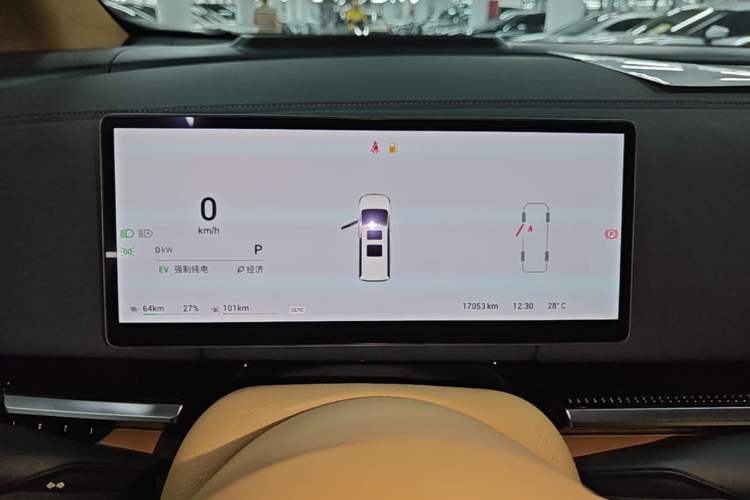 Used VOYAH Dream 2025 PHEV Four-Wheel-Drive Flagship Kunpeng Edition Instrument Cluster