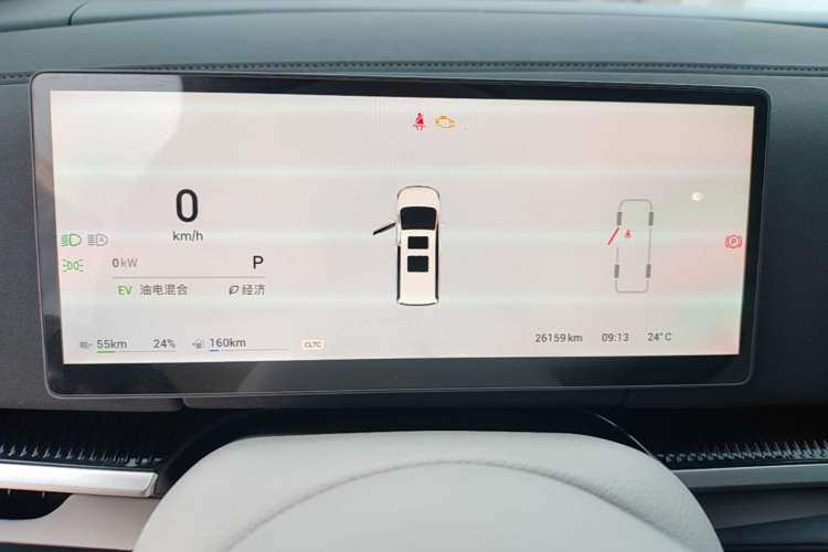 Used VOYAH Dream 2025 PHEV Four-Wheel Drive Excellence Kunpeng Edition Instrument Cluster