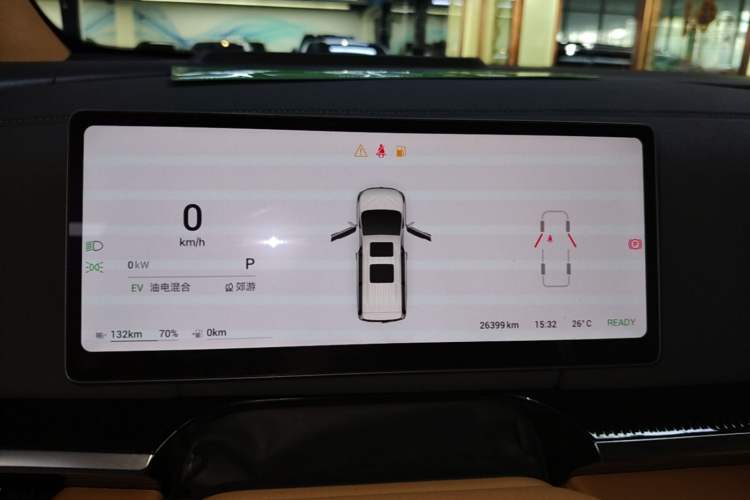 Used VOYAH Dream 2025 PHEV Four-Wheel-Drive Flagship Kunpeng Edition Instrument Cluster