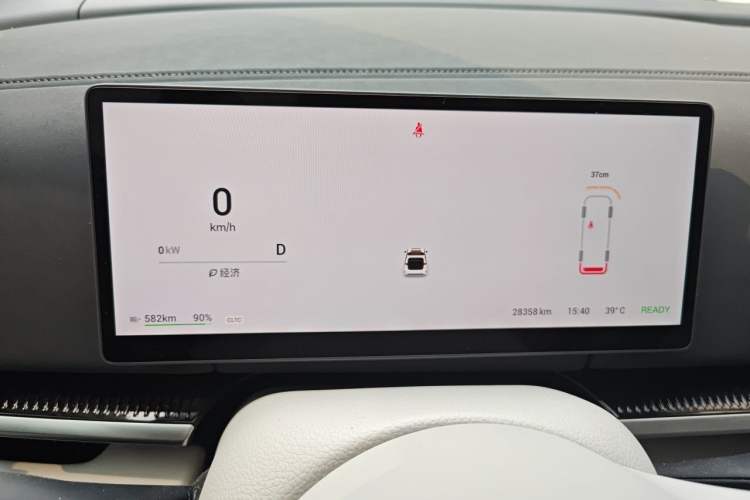 Used VOYAH Dream 2025 EV Four-Wheel Drive Excellence Kunpeng Edition Instrument Cluster