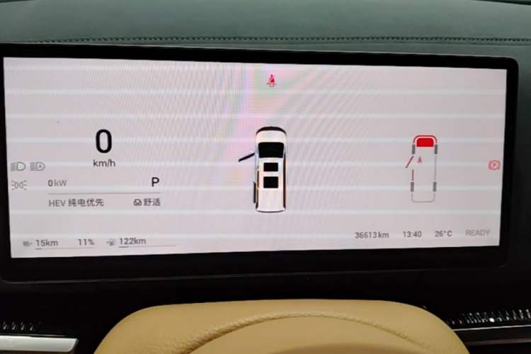 Used VOYAH Dream 2025 PHEV Four-Wheel-Drive Flagship Kunpeng Edition Instrument Cluster