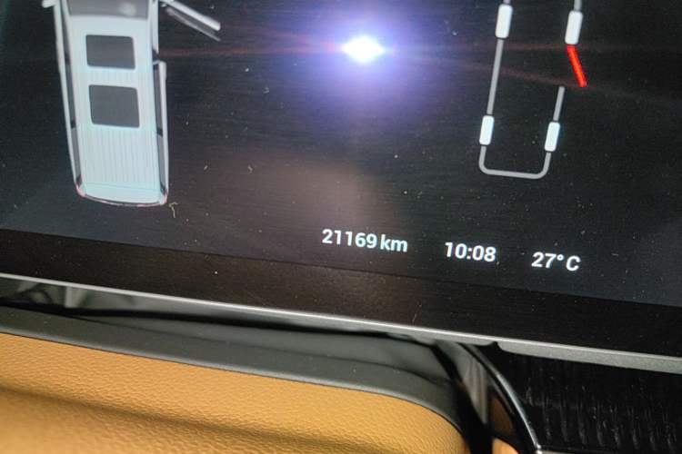 Used VOYAH Dream 2025 PHEV Four-Wheel-Drive Flagship Kunpeng Edition Instrument Cluster