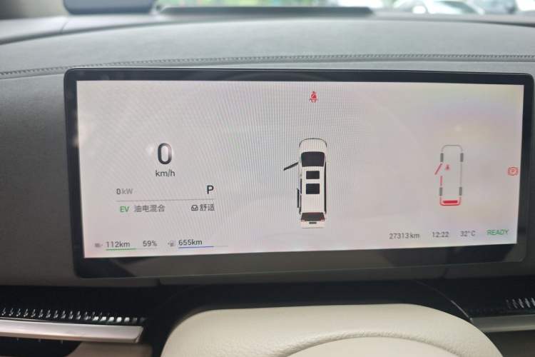 Used VOYAH Dream 2025 PHEV Four-Wheel-Drive Flagship Kunpeng Edition Instrument Cluster