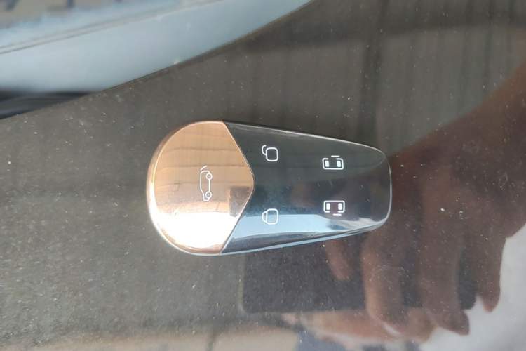 Used VOYAH Dream 2025 PHEV Four-Wheel-Drive Flagship Kunpeng Edition Interior 1