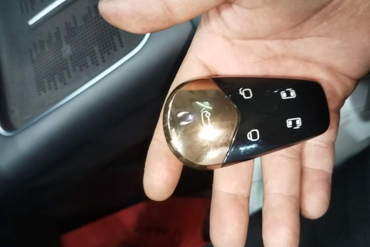 Used VOYAH Dream 2025 PHEV Four-Wheel Drive Prestige Qiankun Edition Interior 1