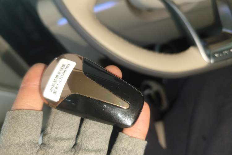 Used VOYAH Dream 2025 PHEV Four-Wheel-Drive Flagship Kunpeng Edition Interior 1