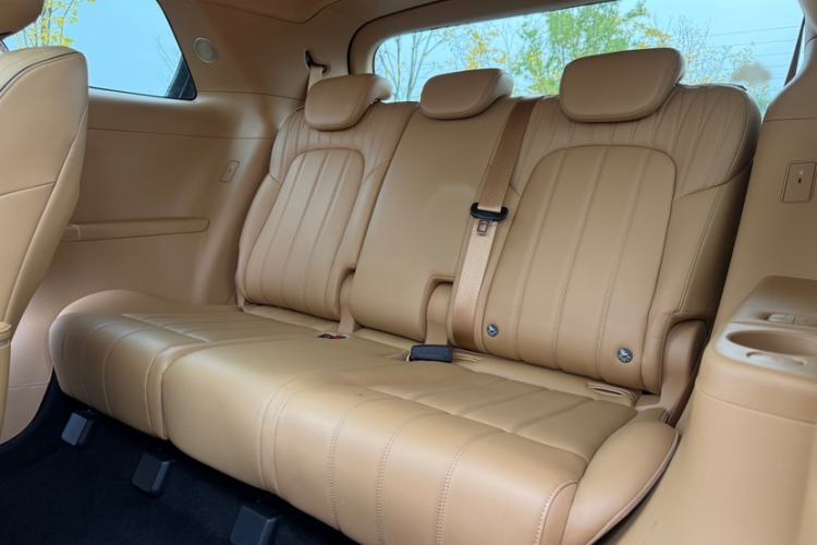 Used VOYAH Dream 2025 PHEV Four-Wheel-Drive Flagship Kunpeng Edition Interior 11