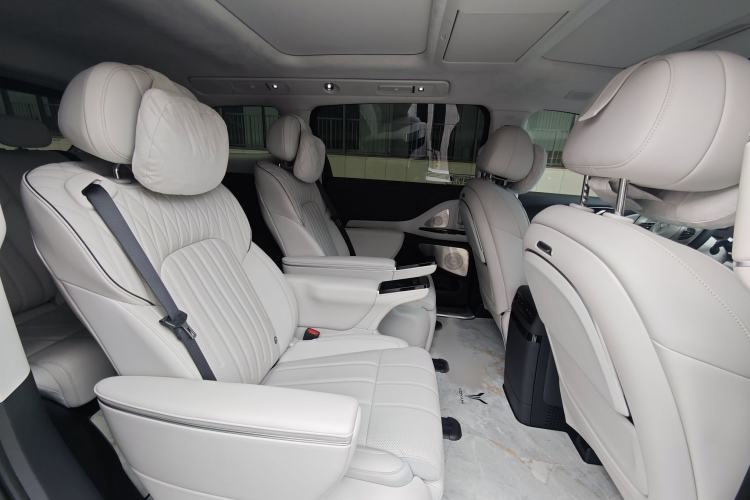 Used VOYAH Dream 2025 PHEV Four-Wheel-Drive Flagship Version – Qiankun Edition Interior 11