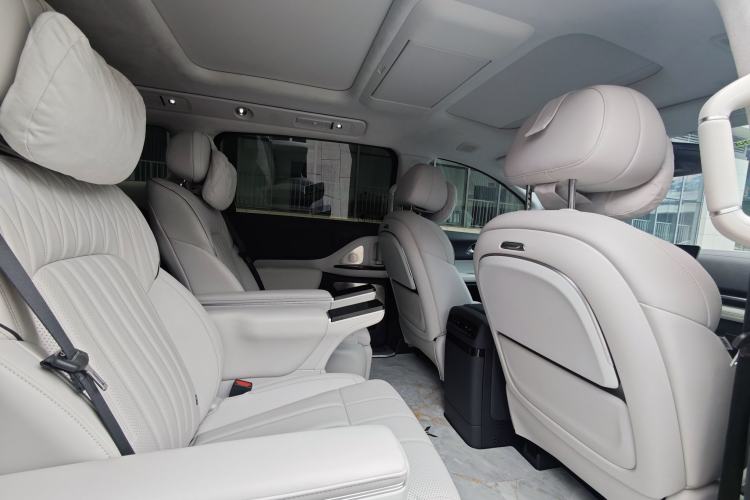 Used VOYAH Dream 2025 PHEV Four-Wheel-Drive Flagship Version – Qiankun Edition Interior 12
