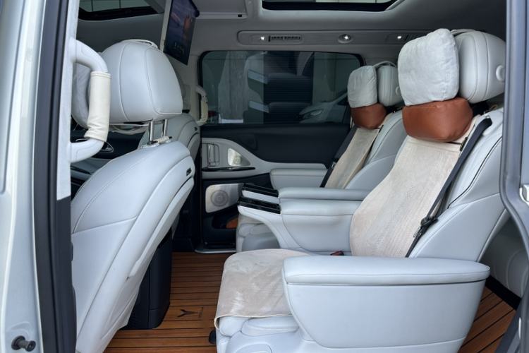 Used VOYAH Dream 2025 PHEV Four-Wheel-Drive Flagship Version – Qiankun Edition Interior 2