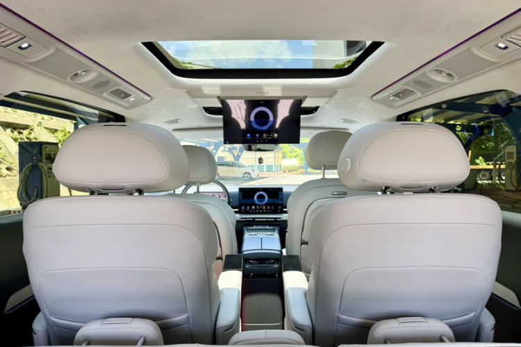 Used VOYAH Dream 2025 PHEV Four-Wheel Drive Prestige Qiankun Edition Interior 5