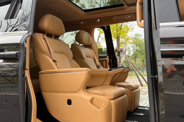 Used VOYAH Dream 2025 PHEV Four-Wheel-Drive Flagship Kunpeng Edition Interior 6