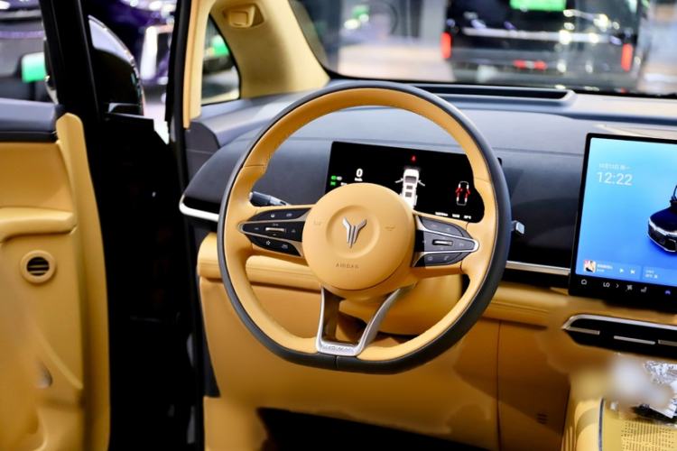 Used VOYAH Dream 2025 PHEV Four-Wheel-Drive Flagship Kunpeng Edition Interior 7