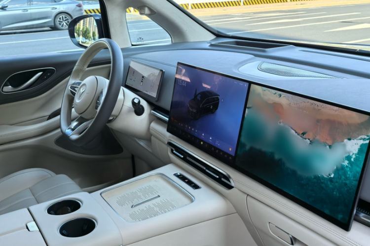 Used VOYAH Dream 2025 PHEV Four-Wheel-Drive Flagship Kunpeng Edition Interior 7