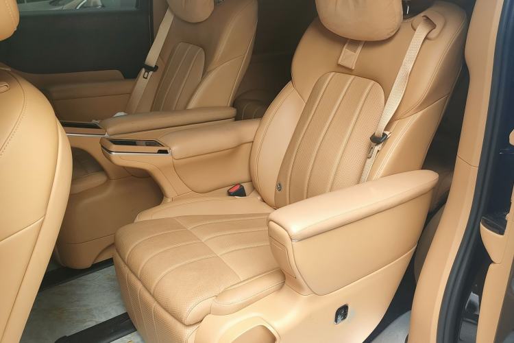 Used VOYAH Dream 2025 PHEV Four-Wheel Drive Prestige Kunpeng Edition Interior 8