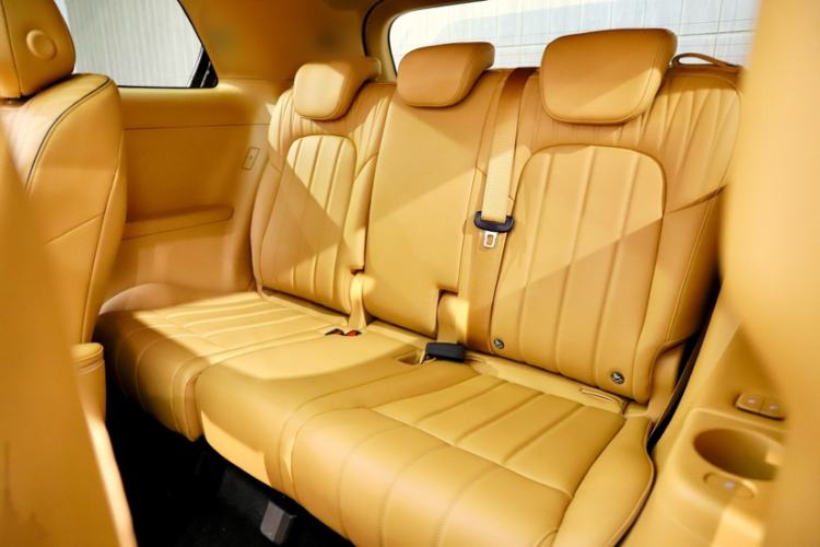 Used VOYAH Dream 2025 PHEV Four-Wheel-Drive Flagship Kunpeng Edition Interior 8