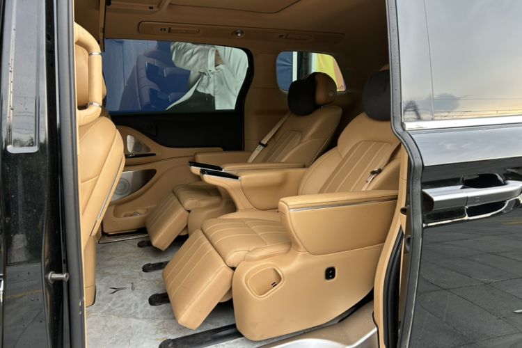 Used VOYAH Dream 2025 PHEV Four-Wheel Drive Prestige Kunpeng Edition Interior 9