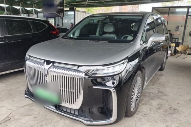 Used VOYAH Dream 2025 PHEV Four-Wheel Drive Prestige Kunpeng Edition