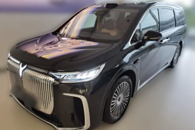 Used VOYAH Dream 2025 PHEV Four-Wheel Drive Prestige Qiankun Edition