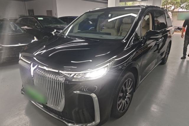 Used VOYAH Dream 2025 EV Four-Wheel Drive Prestige Kunpeng Edition