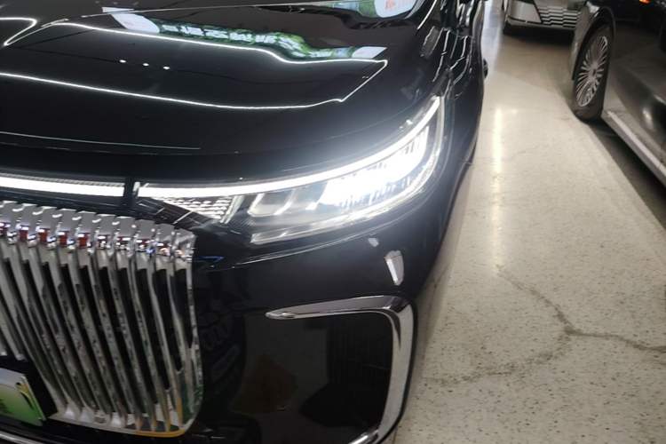 Used VOYAH Dream 2025 PHEV Four-Wheel Drive Prestige Qiankun Edition Left Front Headlight