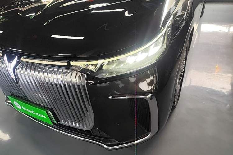 Used VOYAH Dream 2025 PHEV Four-Wheel-Drive Flagship Kunpeng Edition Left Front Headlight
