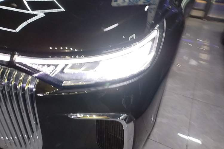 Used VOYAH Dream 2025 PHEV Four-Wheel-Drive Flagship Kunpeng Edition Left Front Headlight