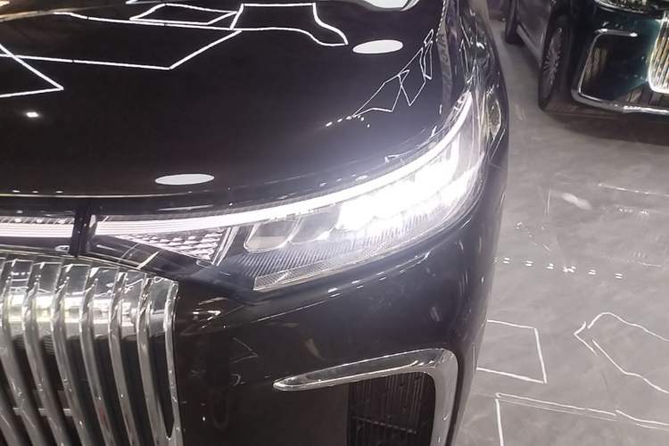 Used VOYAH Dream 2025 PHEV Four-Wheel-Drive Flagship Kunpeng Edition Left Front Headlight