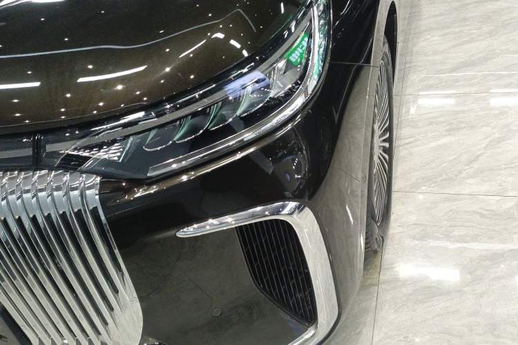 Used VOYAH Dream 2025 PHEV Four-Wheel-Drive Flagship Kunpeng Edition Left Front Headlight