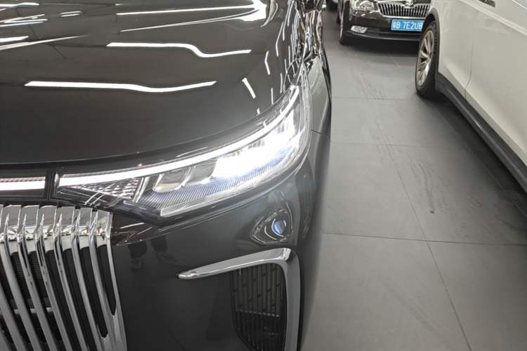 Used VOYAH Dream 2025 PHEV Four-Wheel-Drive Flagship Kunpeng Edition Left Front Headlight