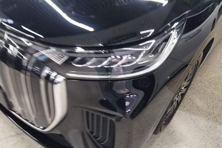 Used VOYAH Dream 2025 EV Long-range Century Edition Left Front Headlight