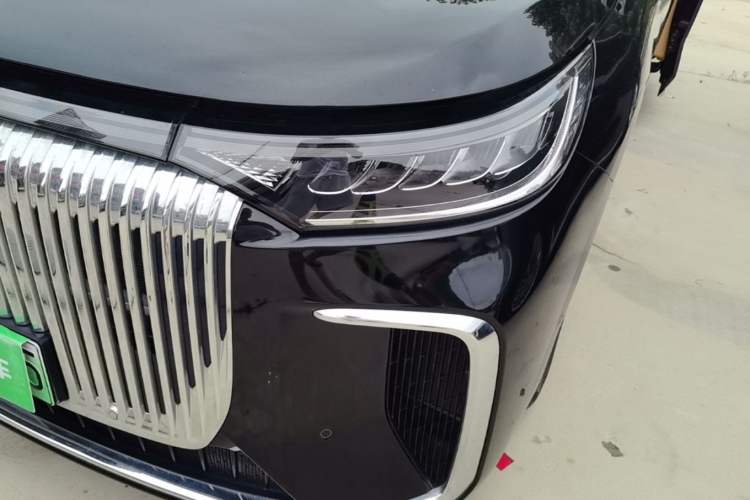 Used VOYAH Dream 2025 PHEV Four-Wheel-Drive Flagship Kunpeng Edition Left Front Headlight
