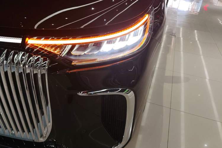 Used VOYAH Dream 2025 PHEV Four-Wheel-Drive Flagship Kunpeng Edition Left Front Headlight