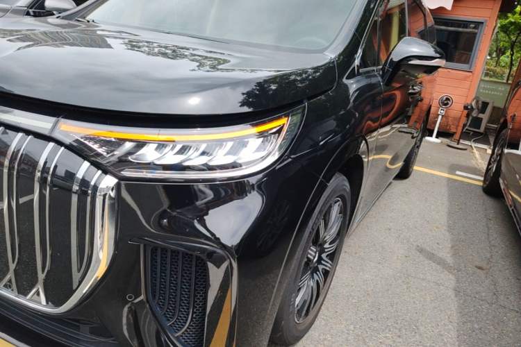 Used VOYAH Dream 2025 EV Long-range Century Edition Left Front Headlight