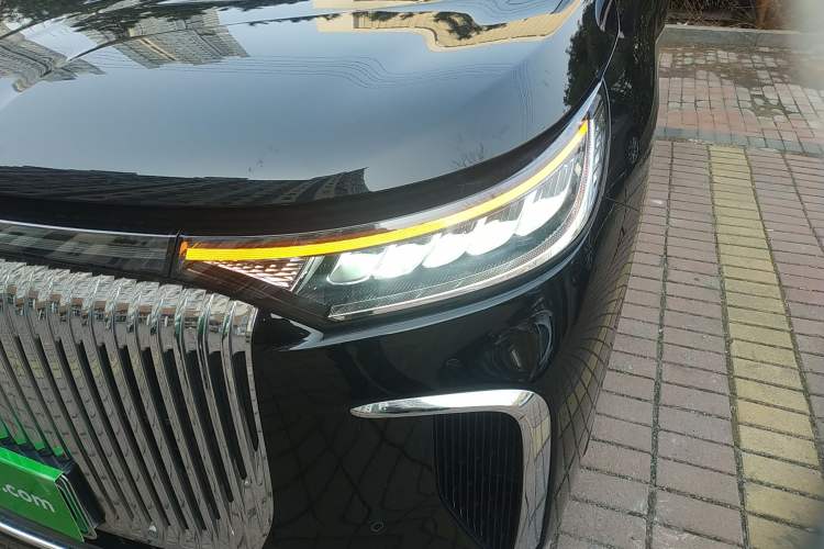 Used VOYAH Dream 2025 PHEV Four-Wheel Drive Prestige Kunpeng Edition Left Front Headlight